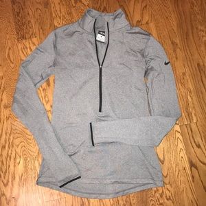 1/2 zip Nike pullover